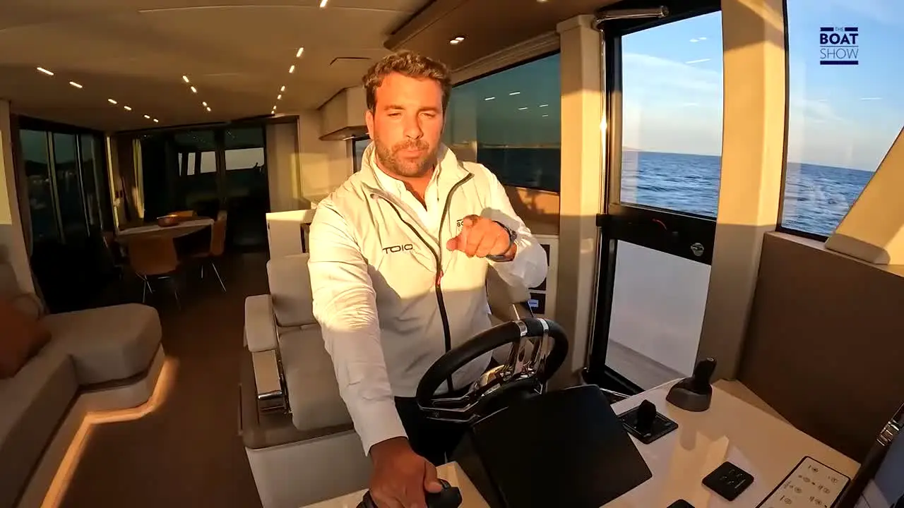 The Boat Show live