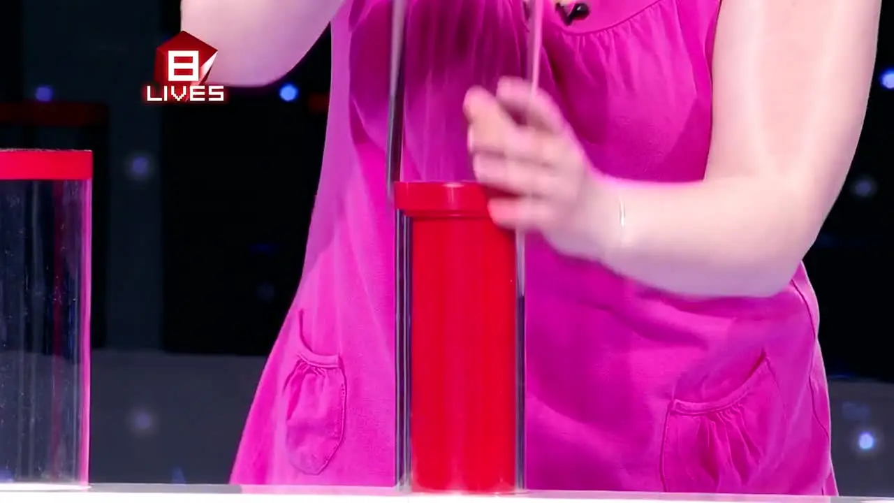 The Cube live
