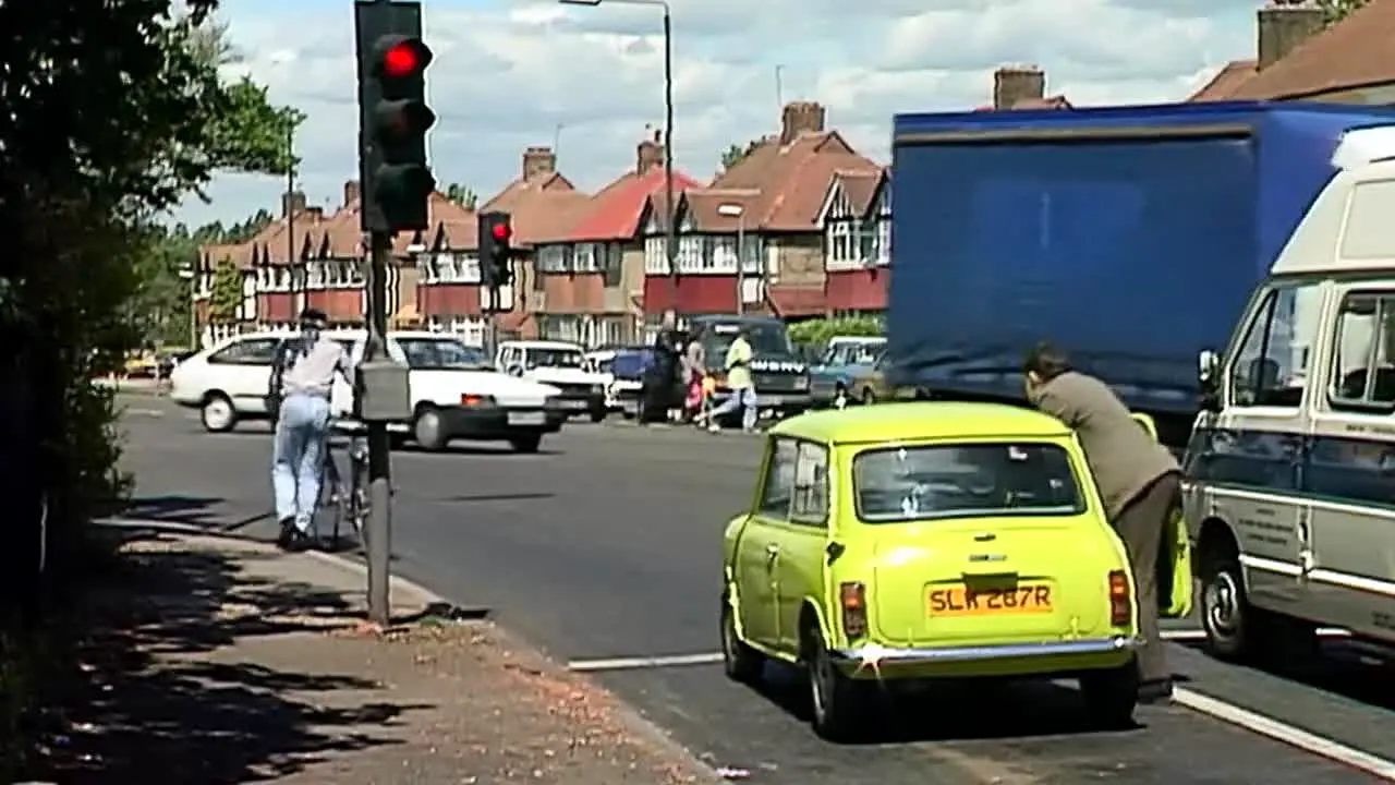 Mr. Bean - Live Action live