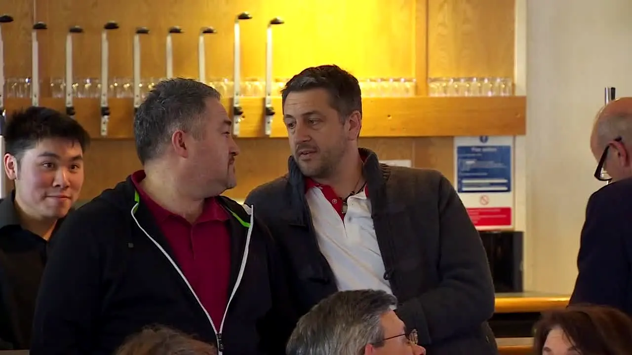 Homes Under the Hammer live