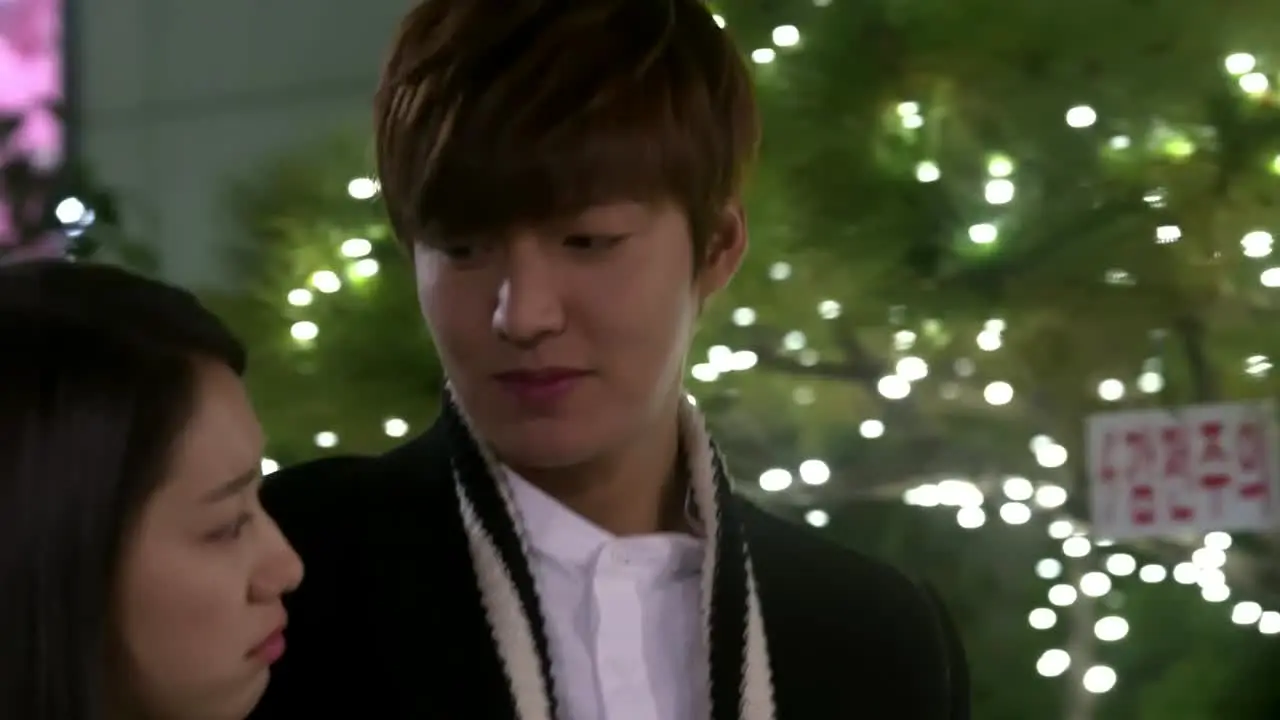 The Heirs live