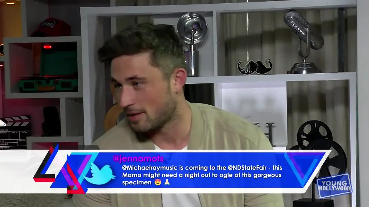 YoungHollywood live