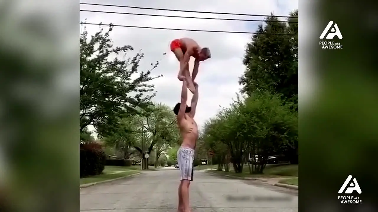 People Are Awesome live