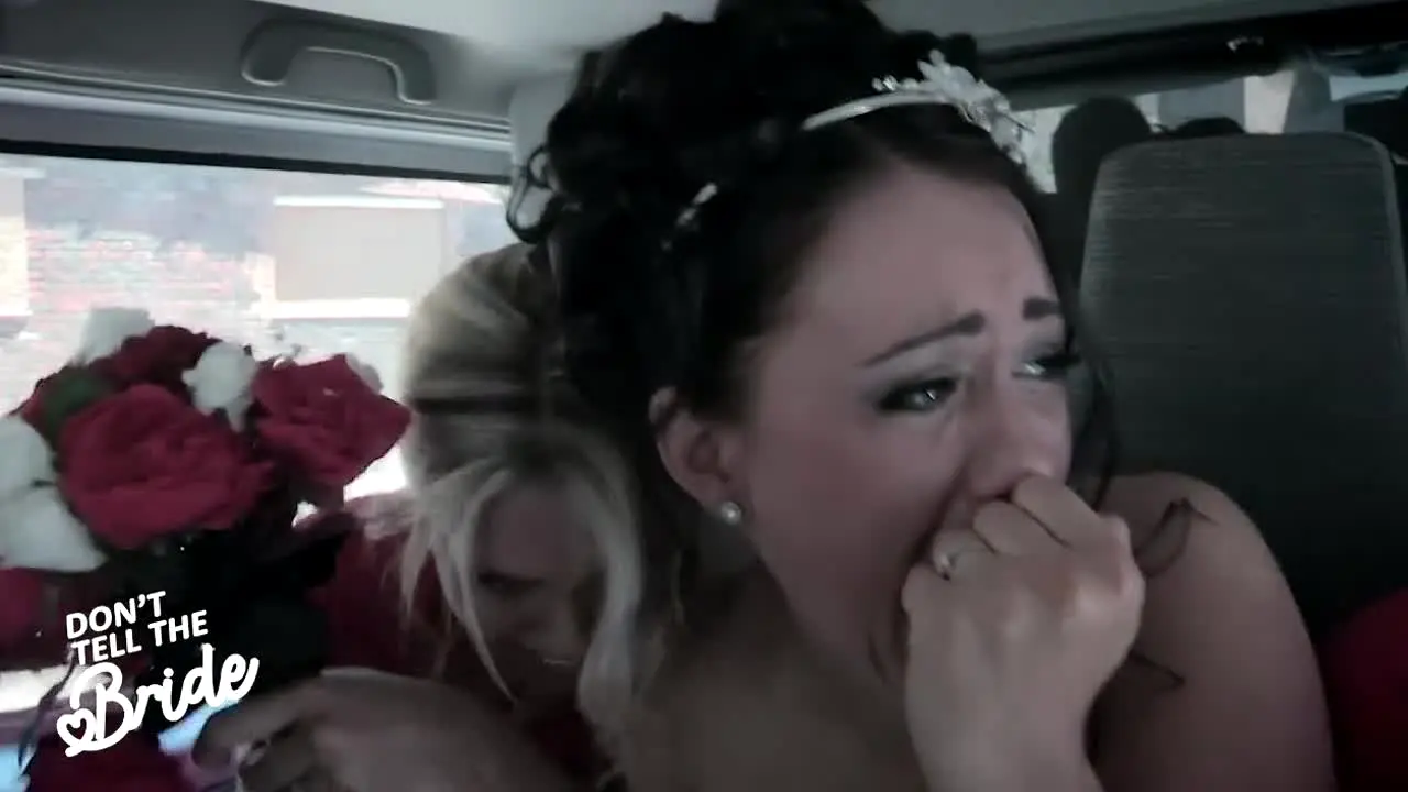 Don't Tell The Bride live