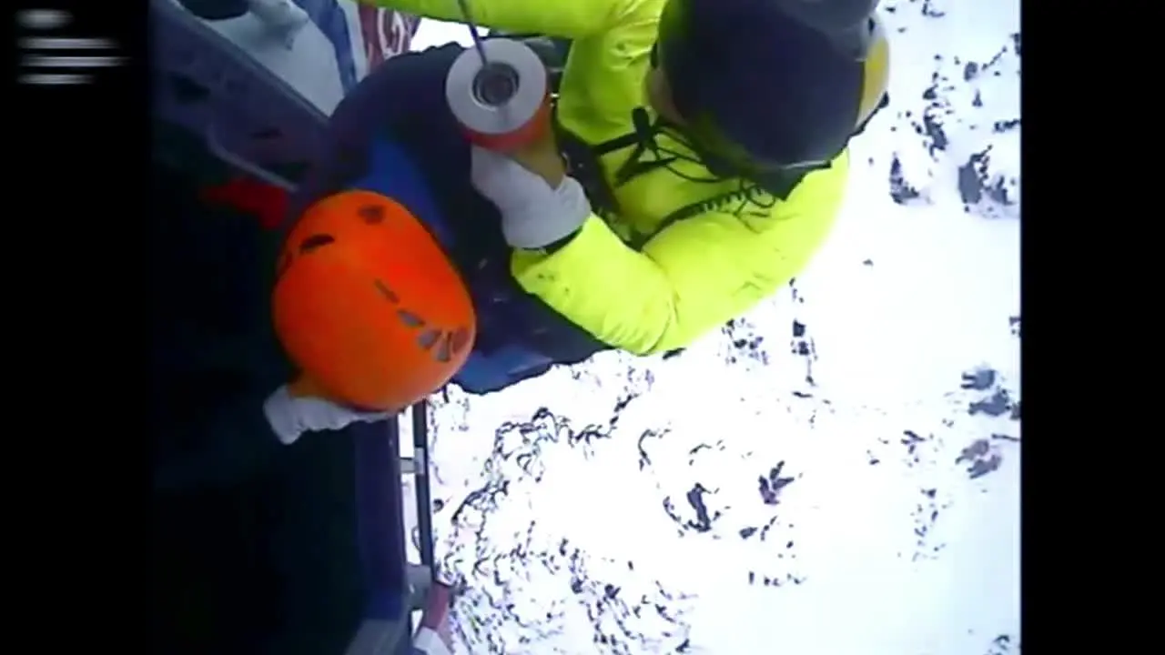 Xtreme Caution ao vivo
