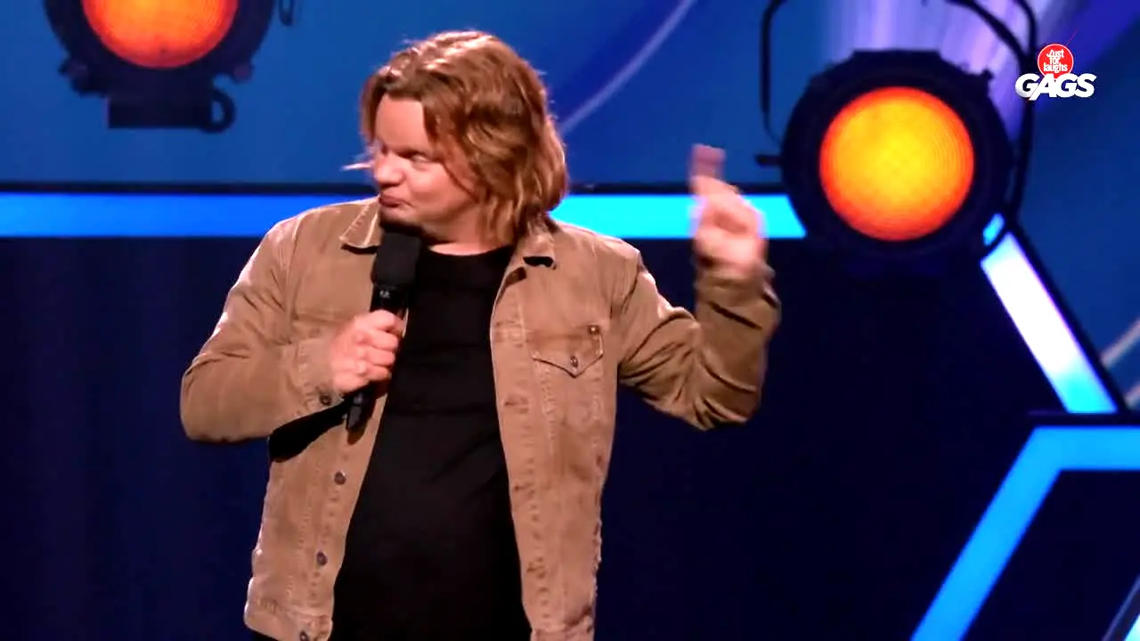 JUSTFORLAUGH live