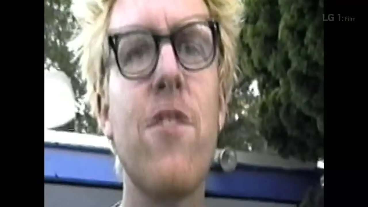 LG 1: Film live