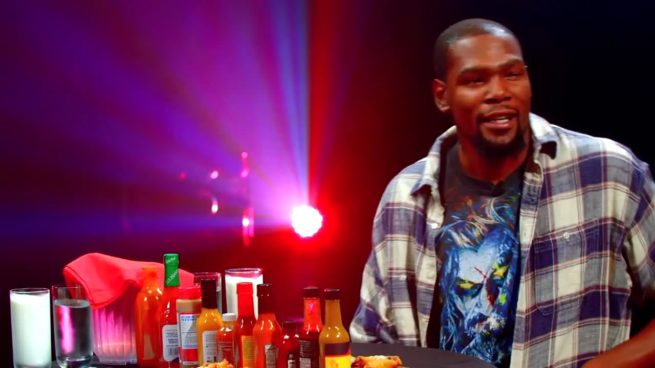 Hot Ones in diretta