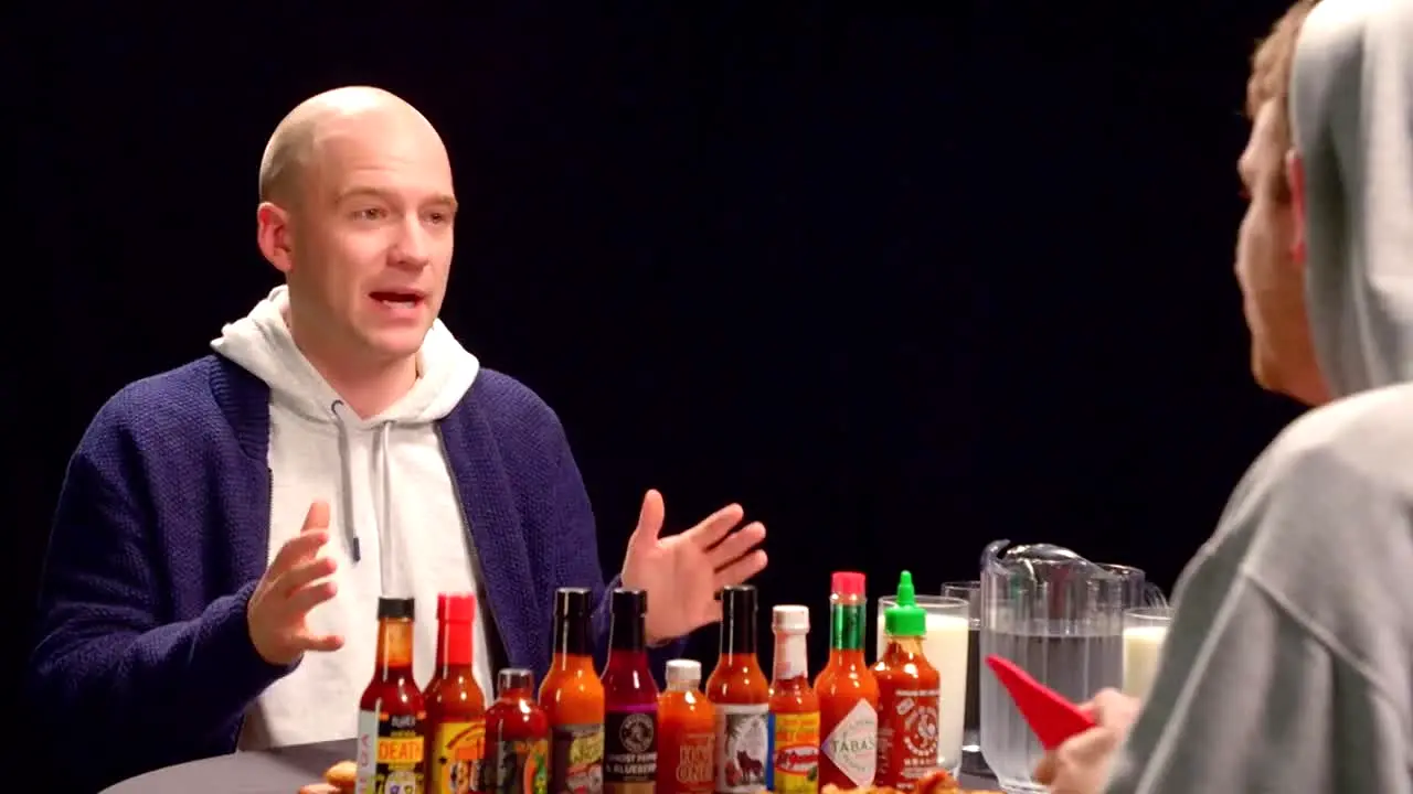Hot Ones na żywo