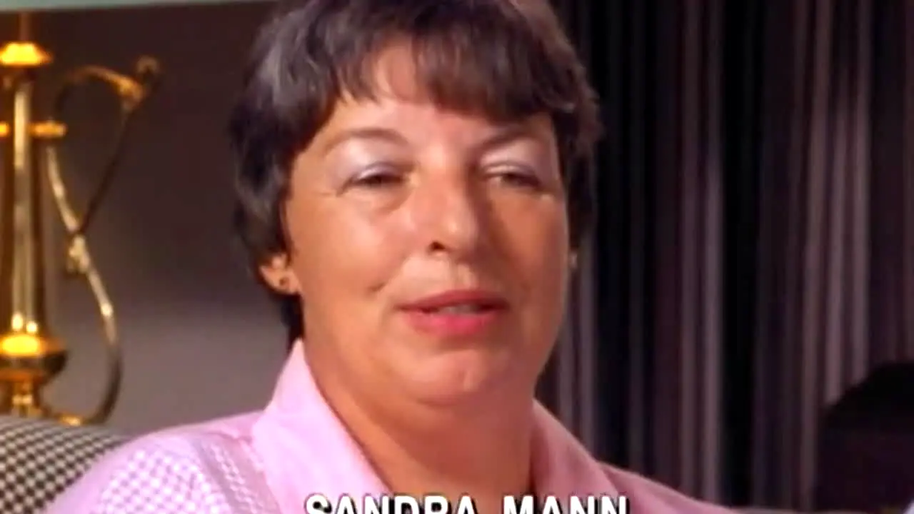 Unsolved Mysteries in diretta
