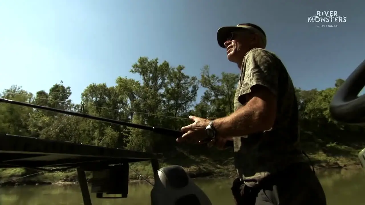 River Monsters — прямой эфир