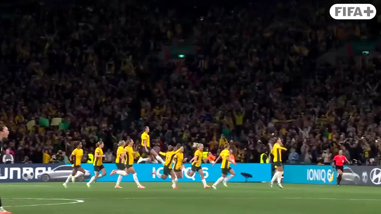FIFA+ na żywo