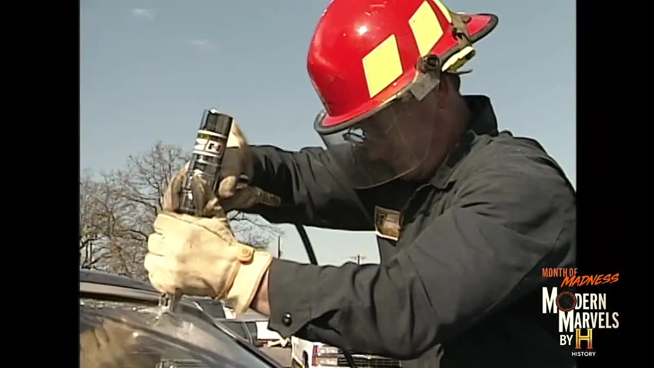 Modern Marvels in diretta