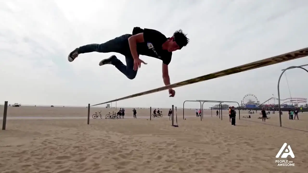 People are Awesome live