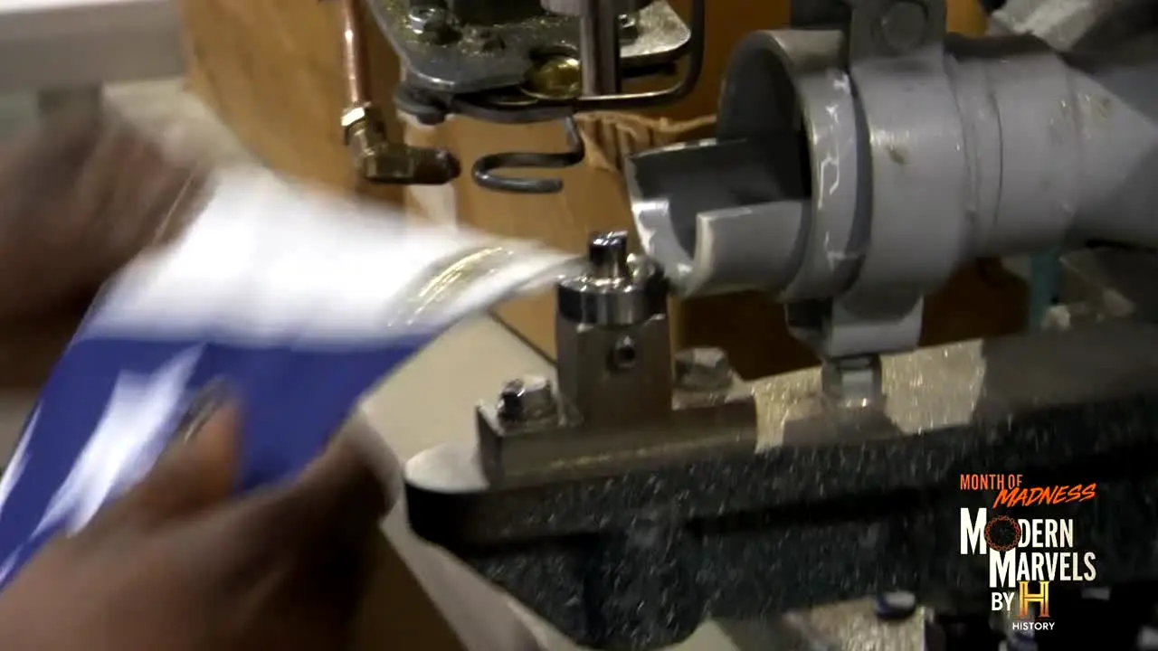 Modern Marvels in diretta