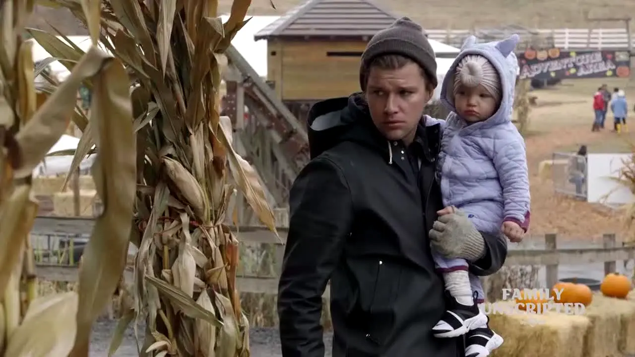 Family Unscripted in diretta