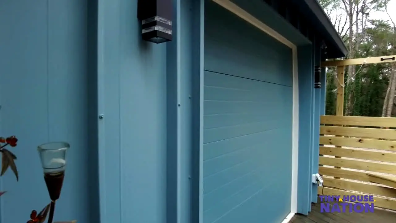 Tiny House Nation na żywo