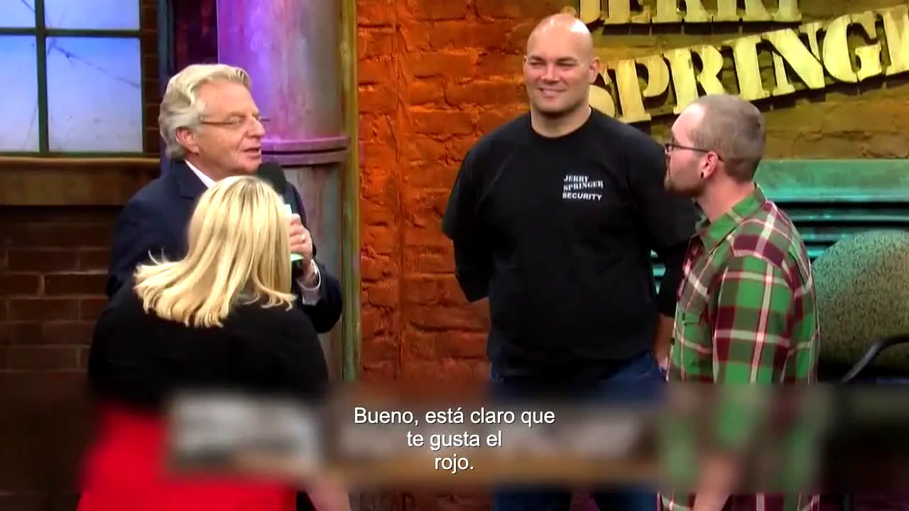 Nosey Escándalos live