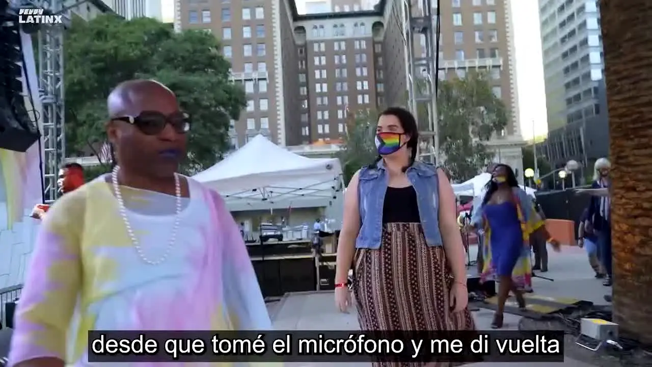 Revry LatinX in diretta