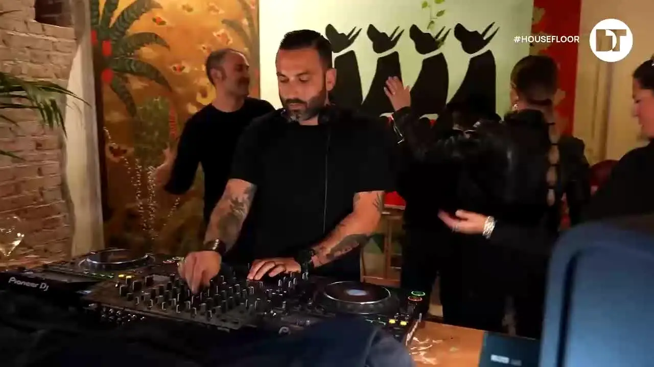 DanceTV House Floor live