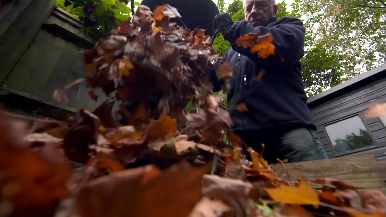 Xumo Free Nature & Wildlife TV live