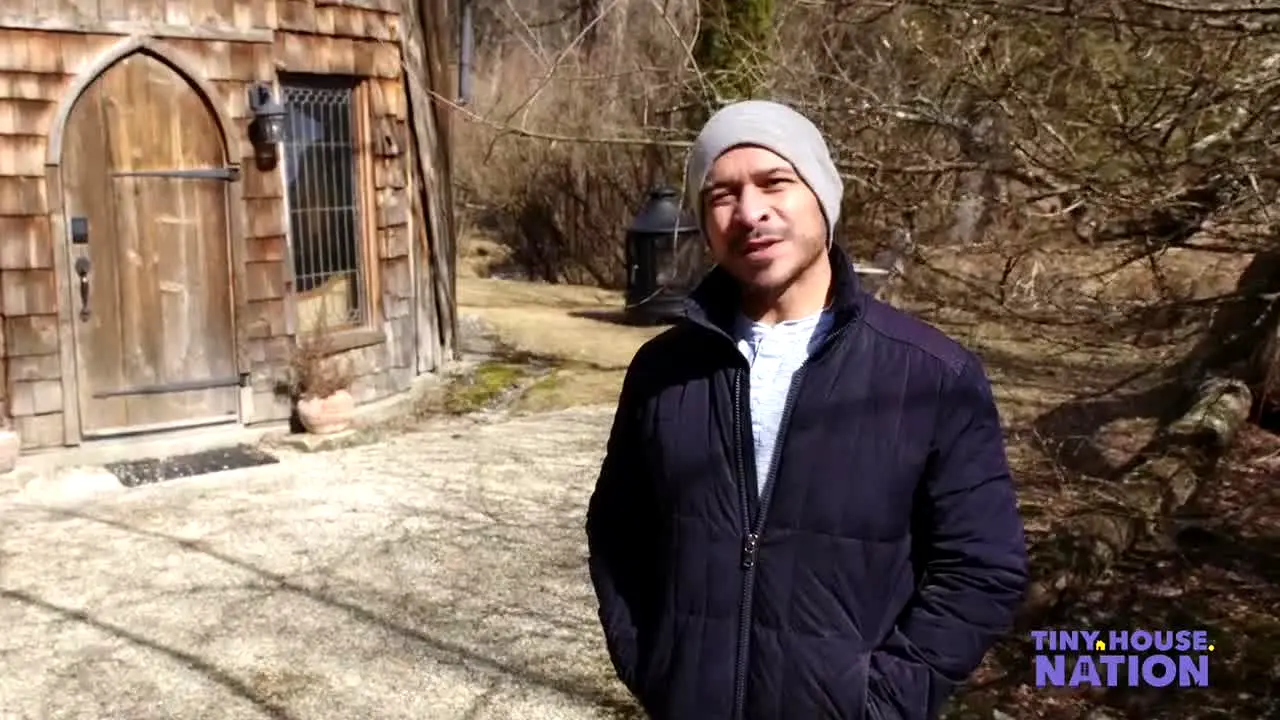 Tiny House Nation live