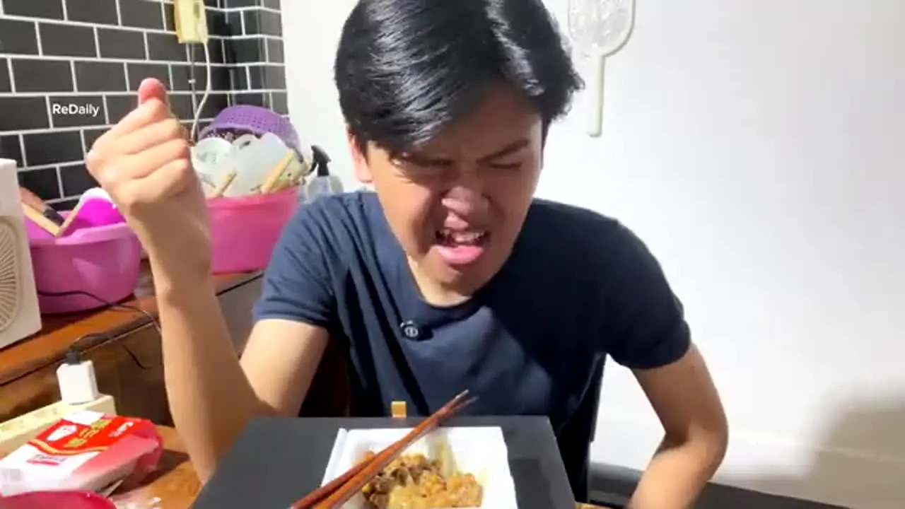E International Asia na żywo