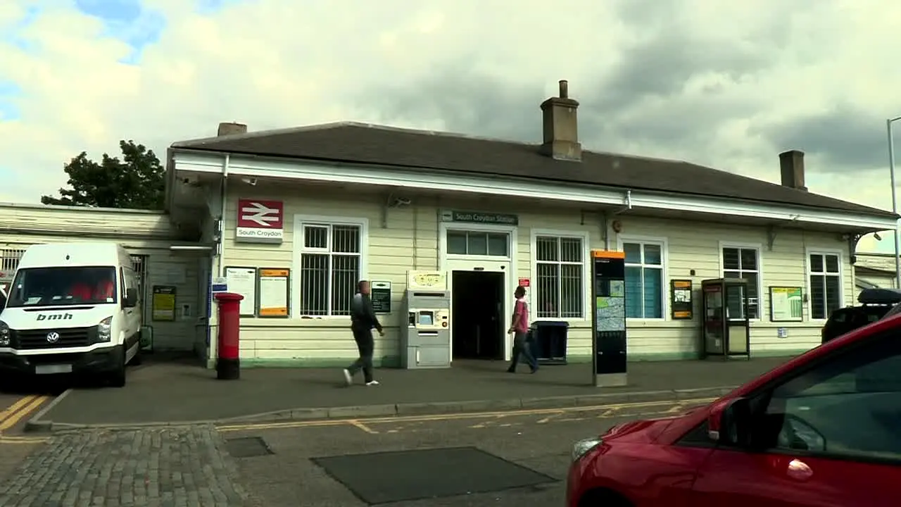 Homes Under The Hammer na żywo