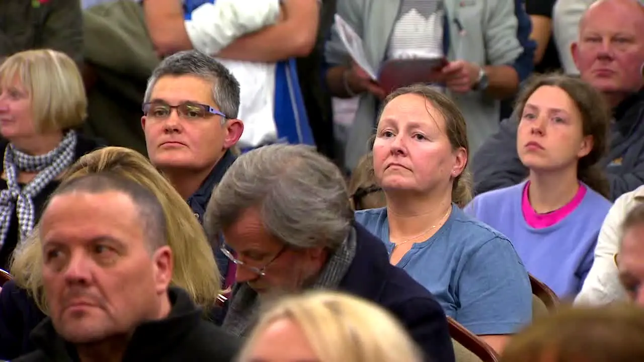 Homes Under The Hammer in diretta