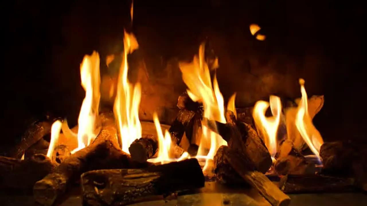 Fireplace Vibes in diretta