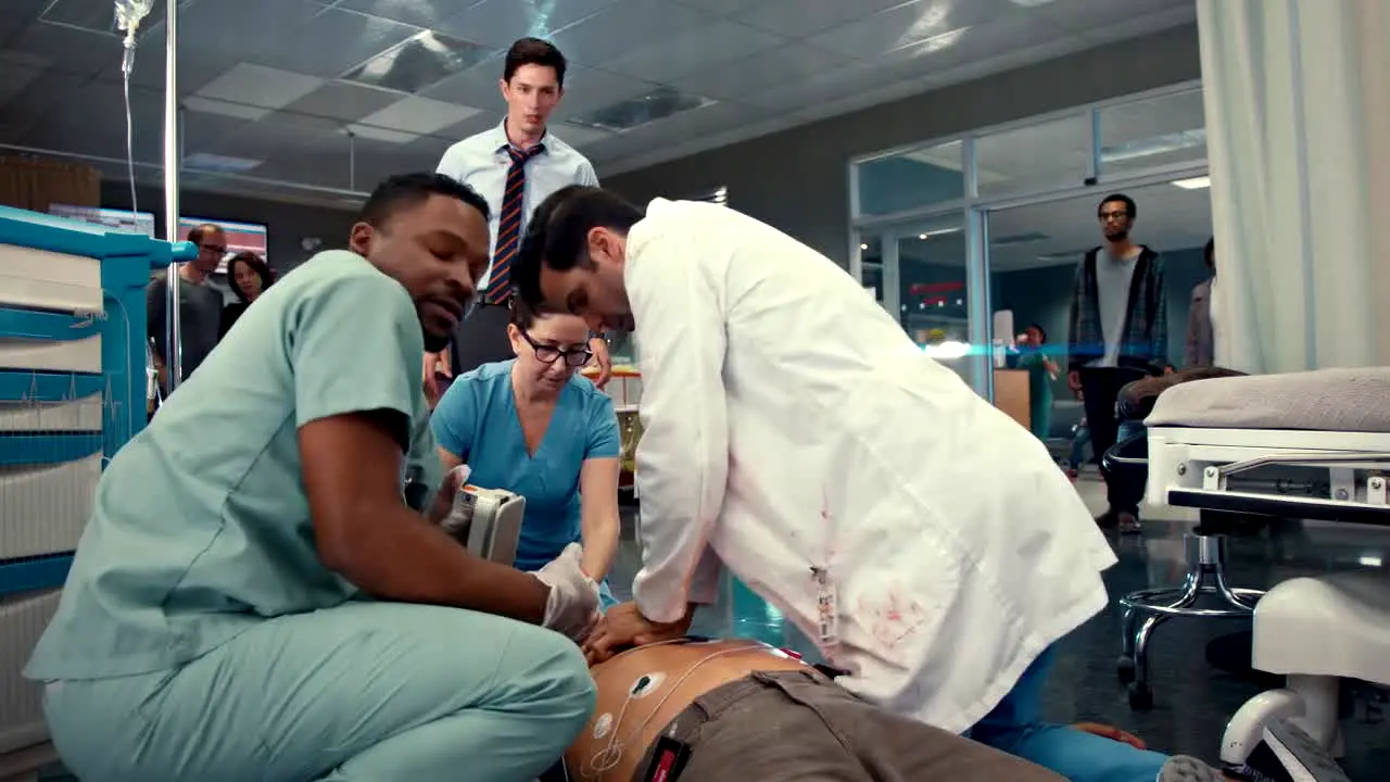 Saving Hope — прямой эфир