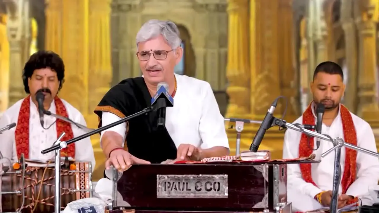 Divya Bhajan in diretta