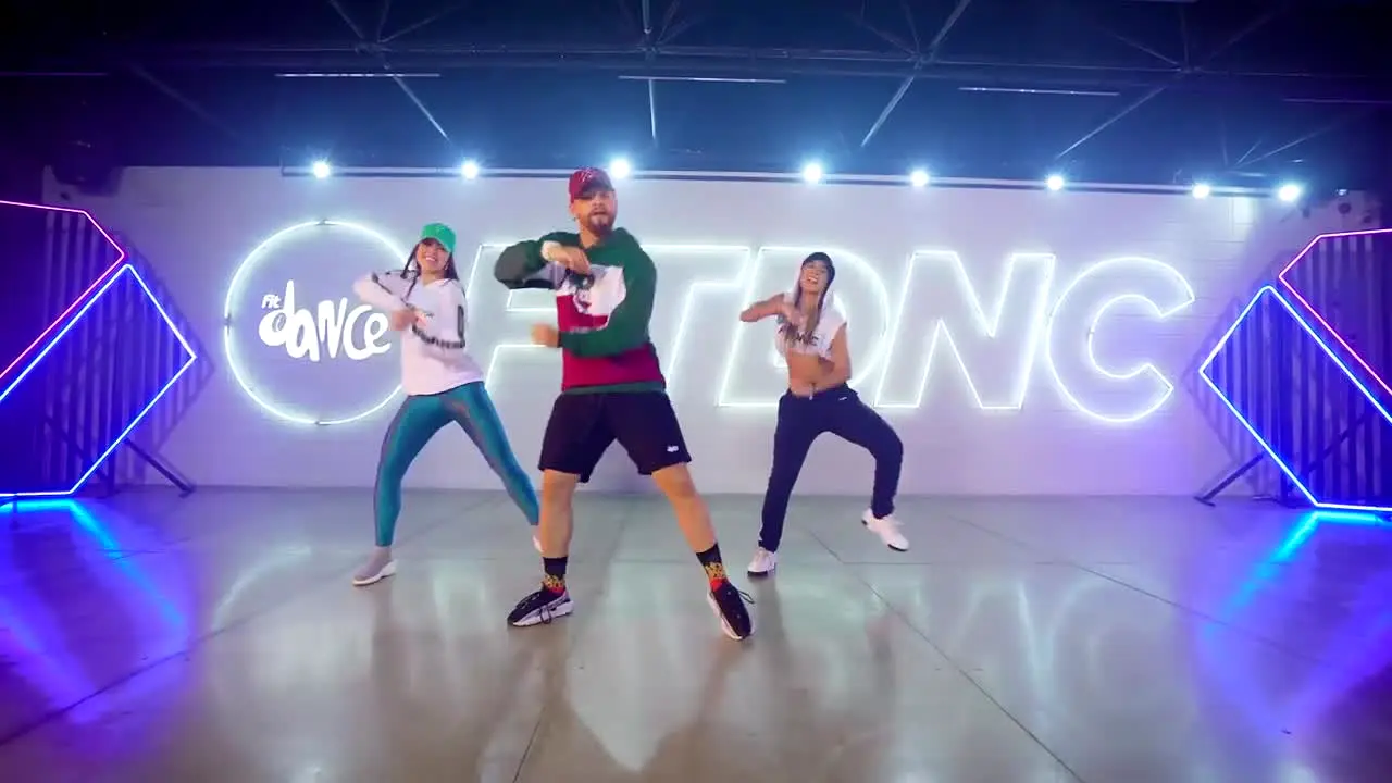 Fit Dance live