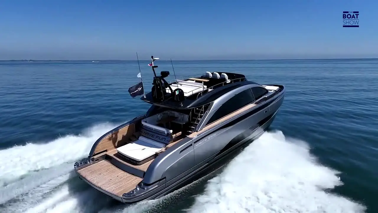 The Boat Show live