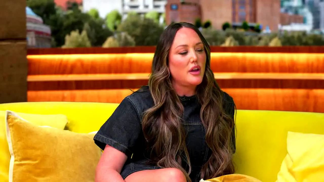 The Yellow Couch with Jeremy Lynch live