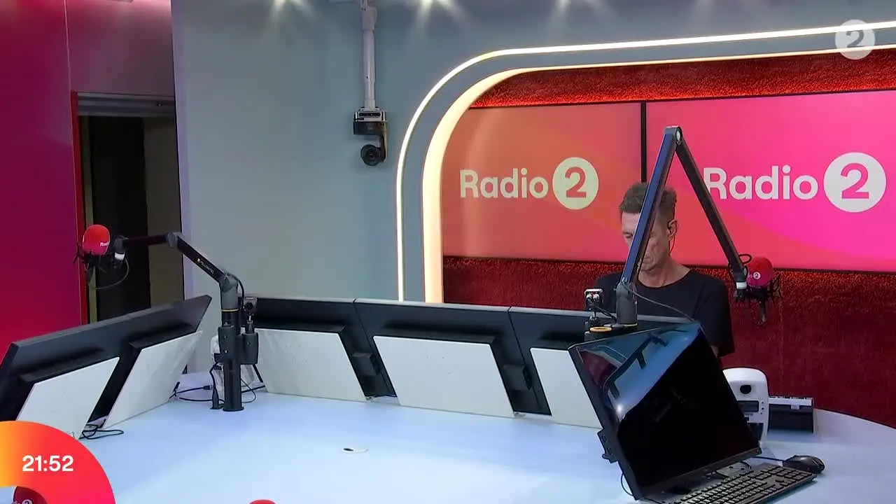 Radio 2 live