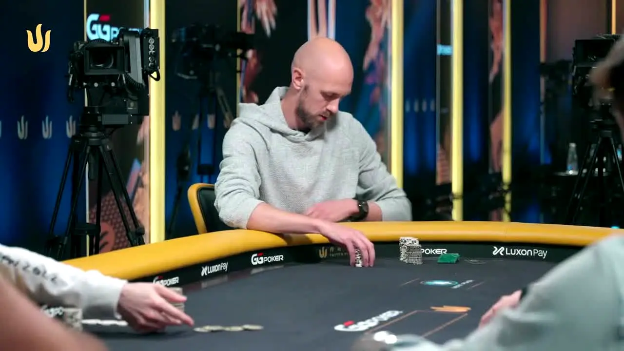 Triton Poker live