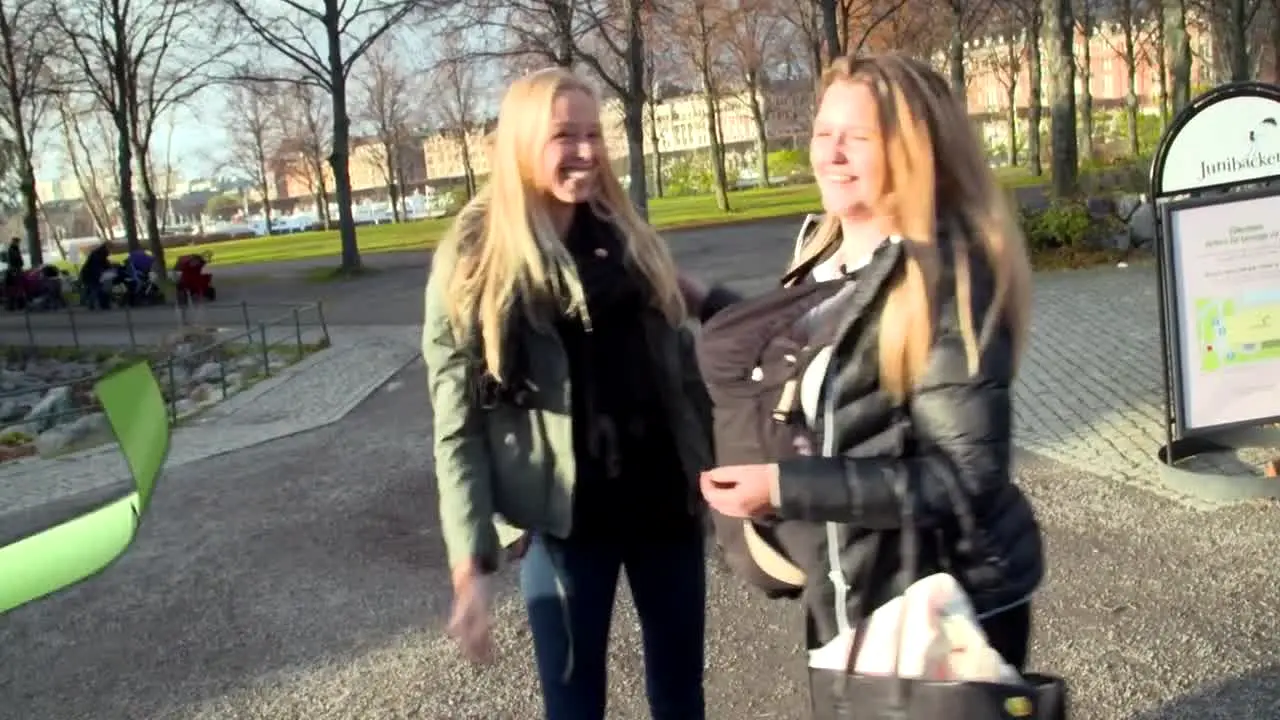 Unga Mammor live