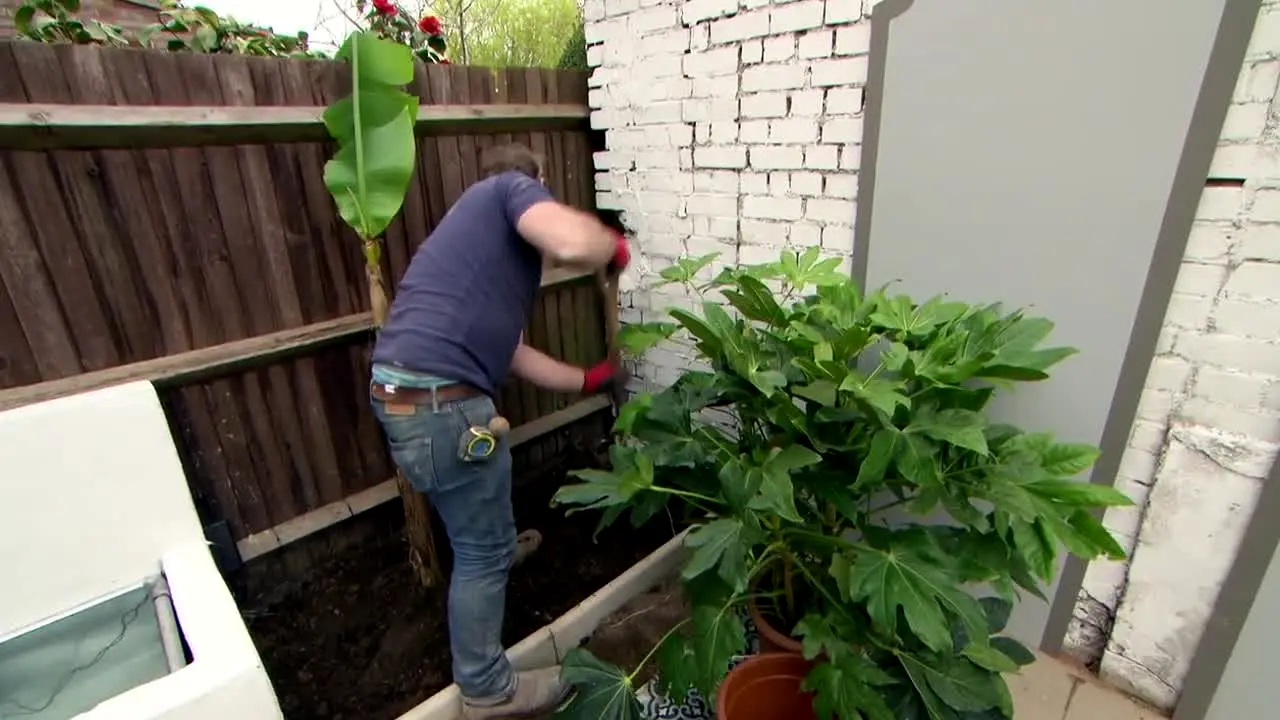 Garden Rescue live