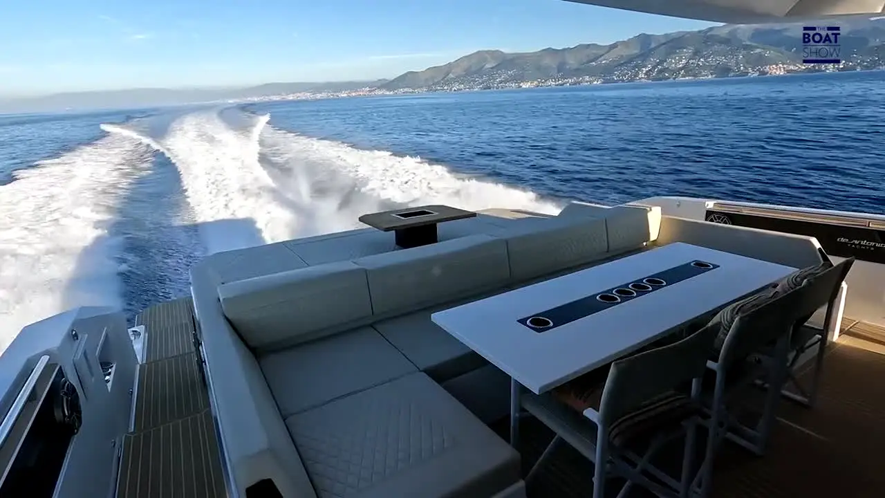 The Boat Show live