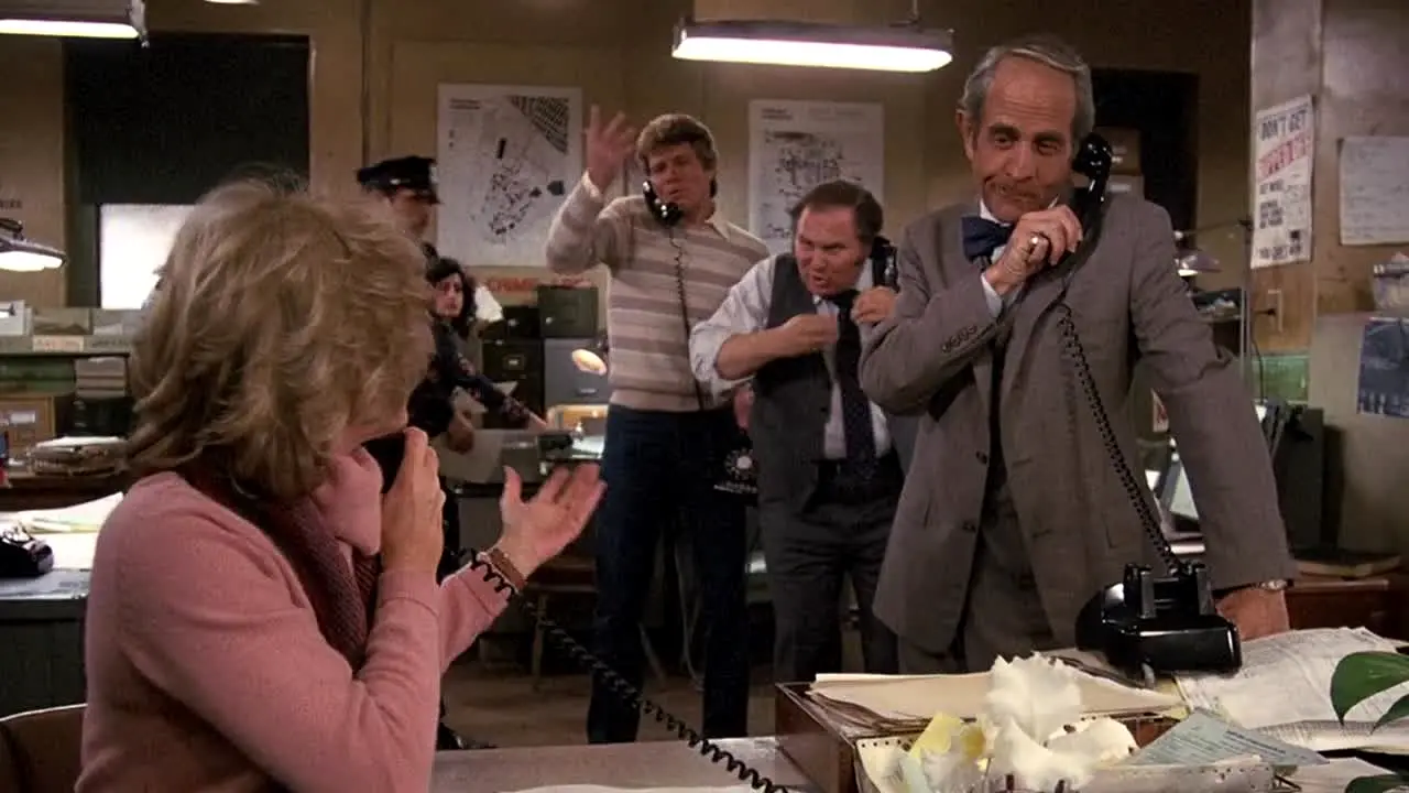 Cagney & Lacey live