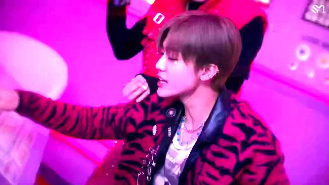 SMTOWN in diretta