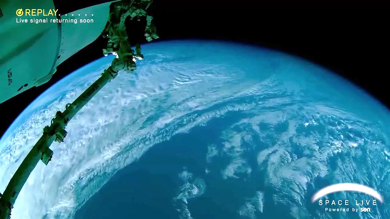 Space Live live