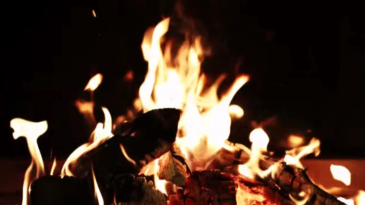 Fireplace Vibes in diretta