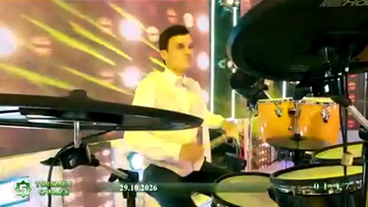 Türkmen Owazy in diretta