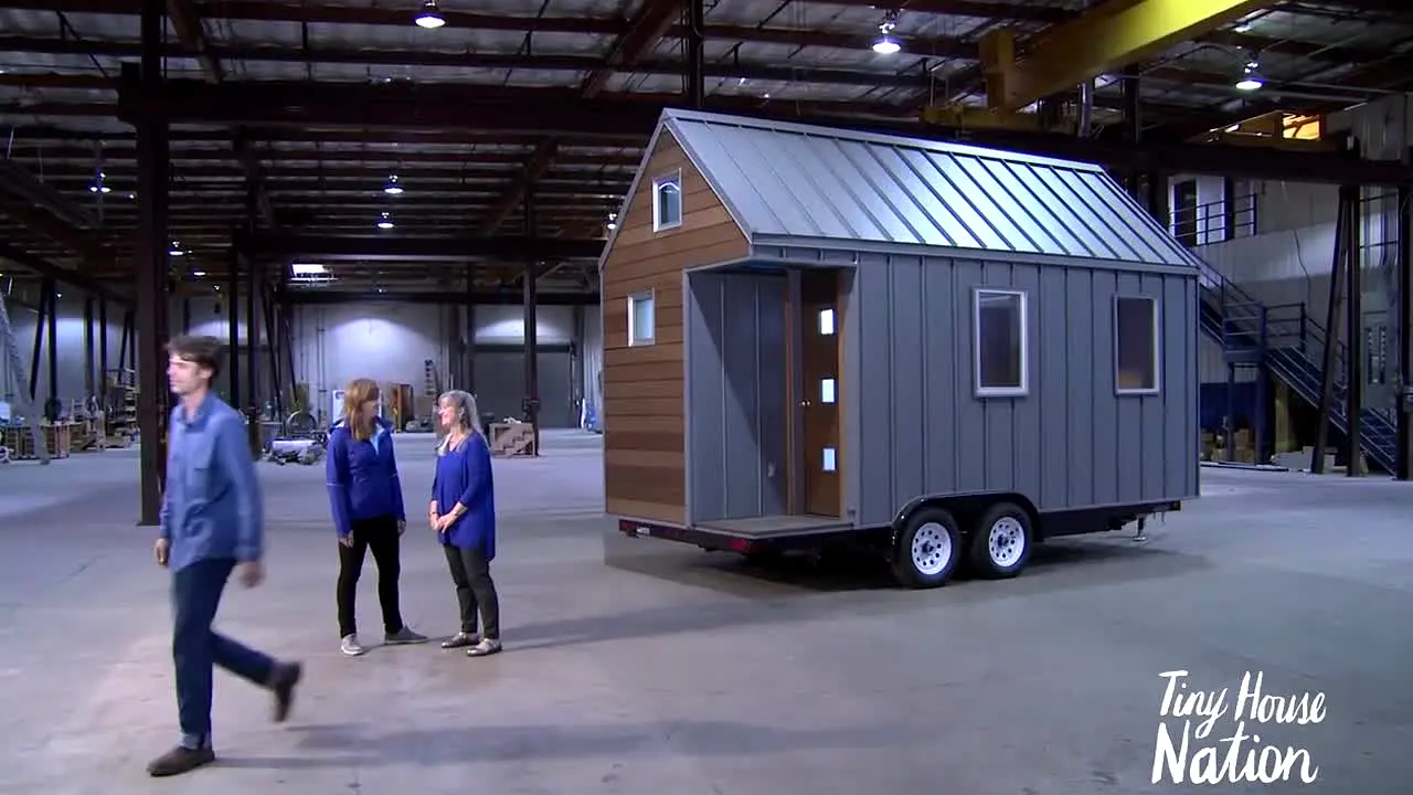 Tiny House Nation live