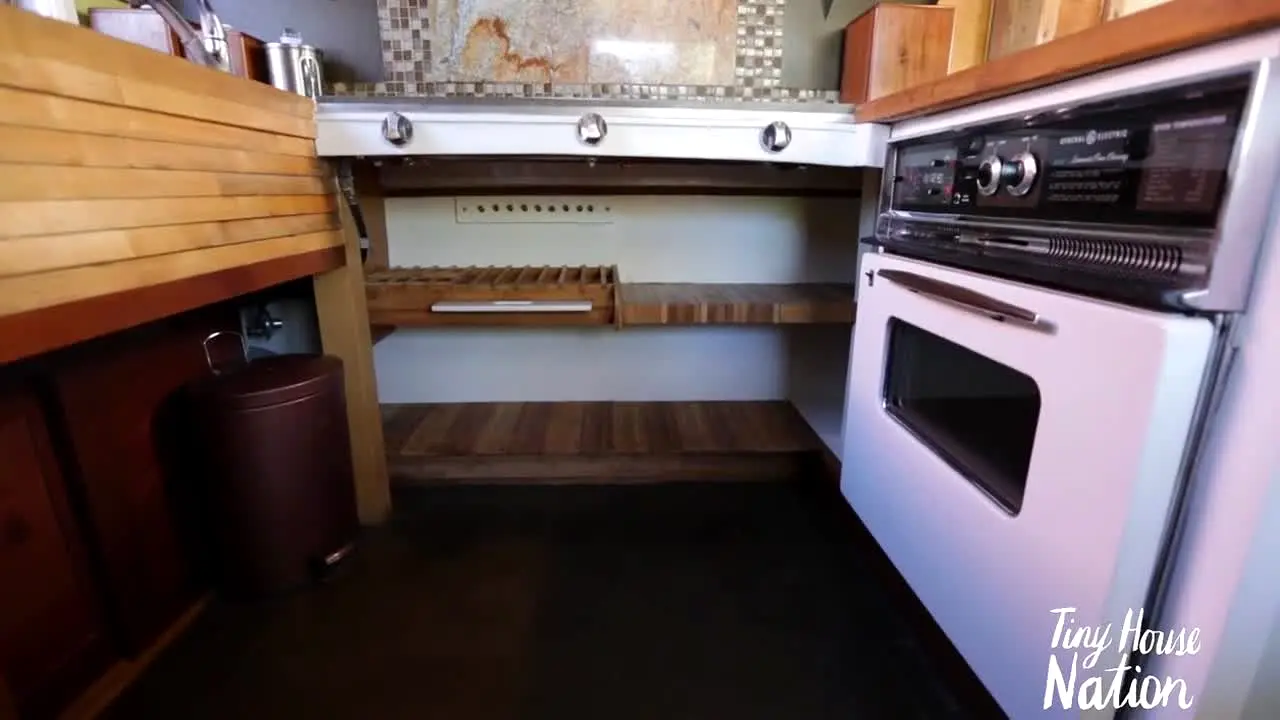 Tiny House Nation — прямой эфир
