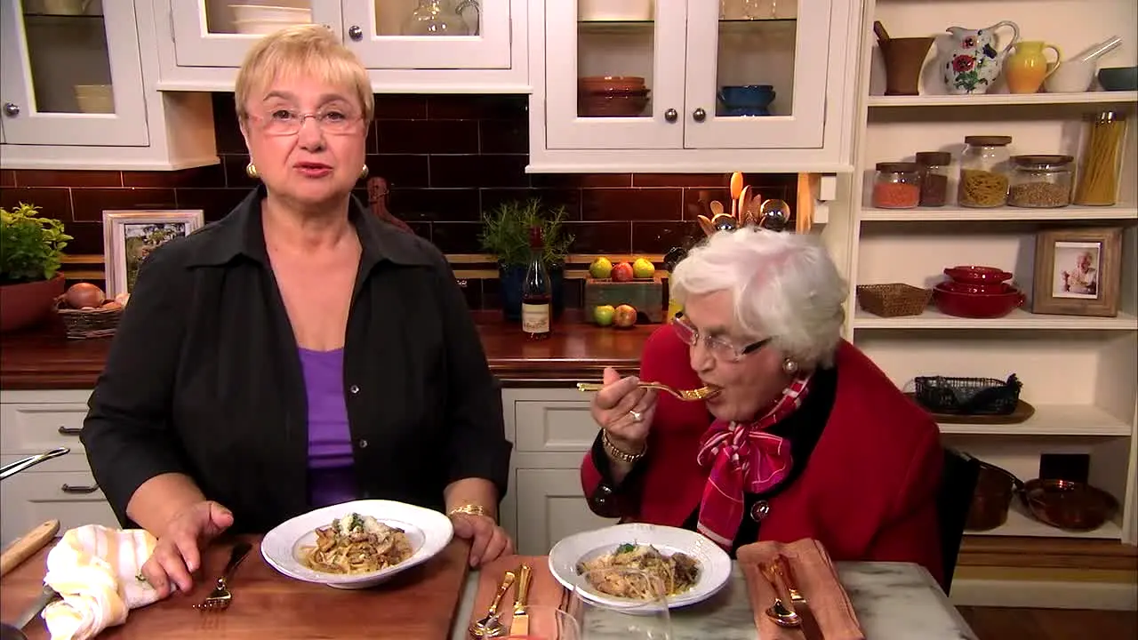 Lidia's Kitchen en vivo