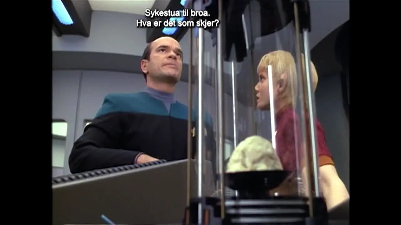 Star Trek: Voyager live