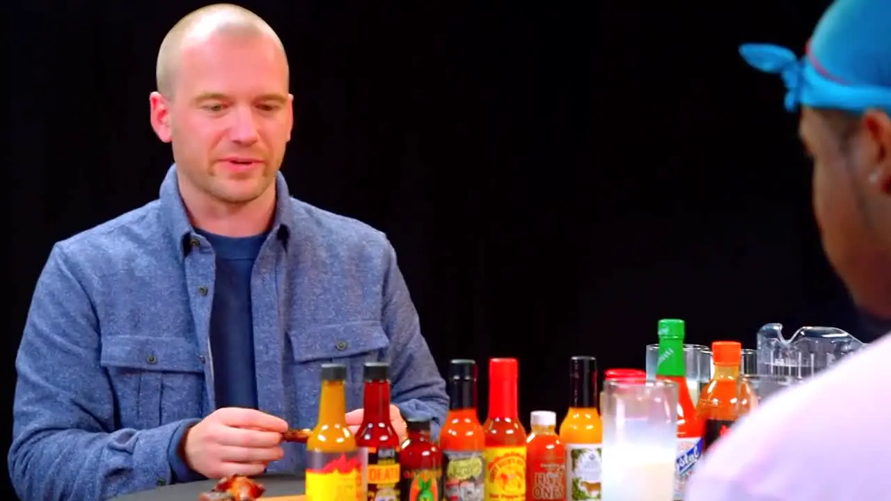 Hot Ones en direct